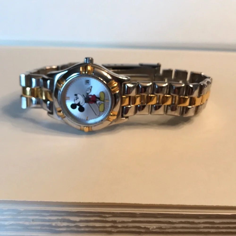Disney‎ MickeyWomen's Two Tone Link Band Watch Rare